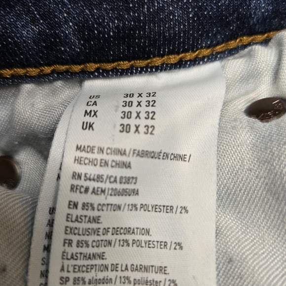 AE next level stretch jeans size 30x32. Guc, Super stretchy. Has patch details - Picture 7 of 13